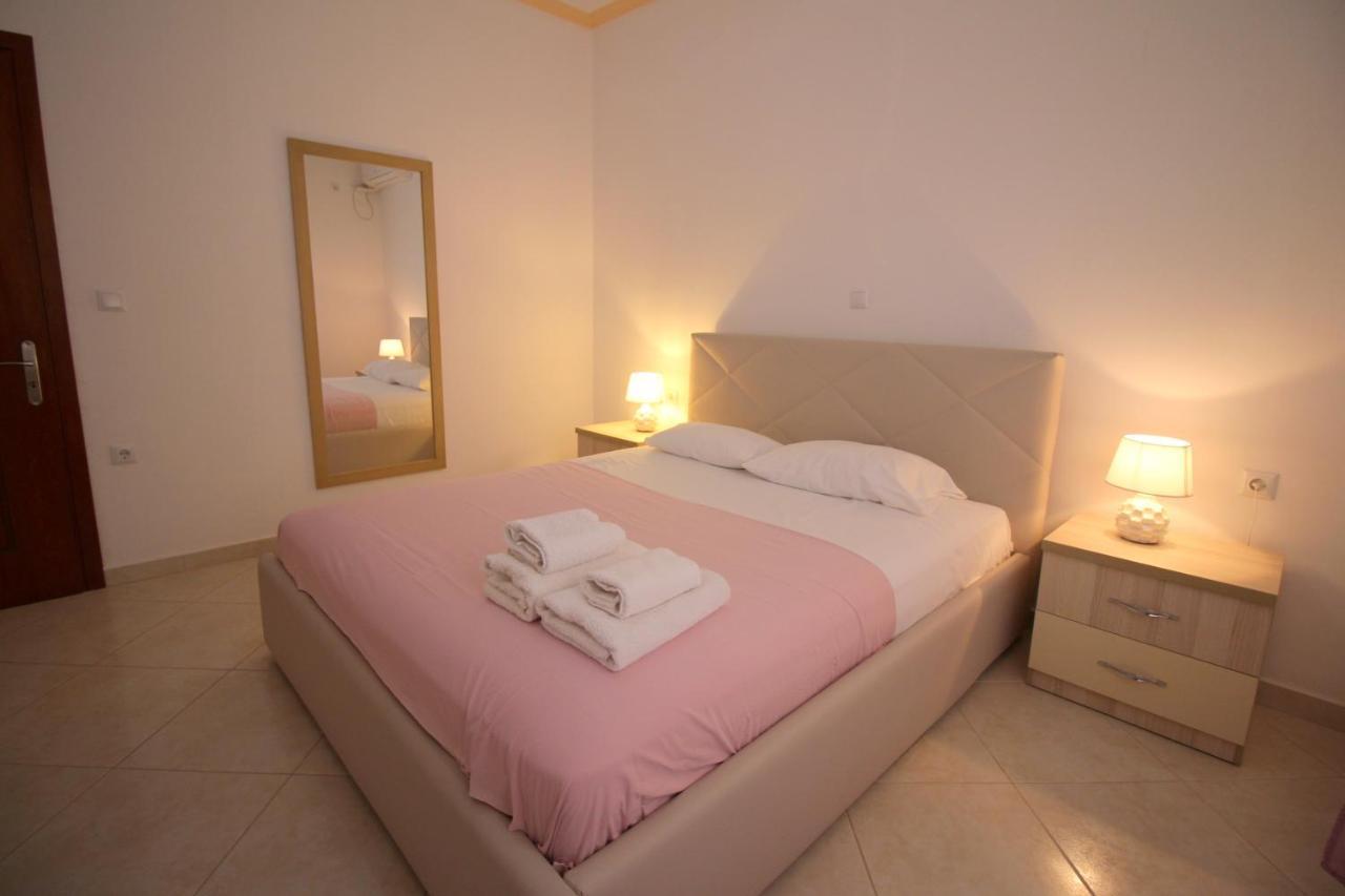 Villa 24 Sarandë Eksteriør bilde